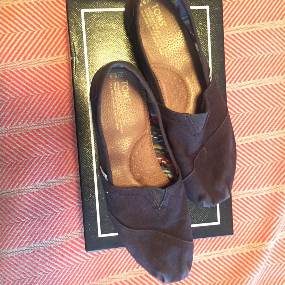 TOMS - 9.5